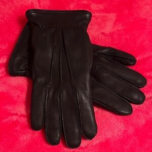NWOT Ugg Men’s 3 Point leather gloves sz L